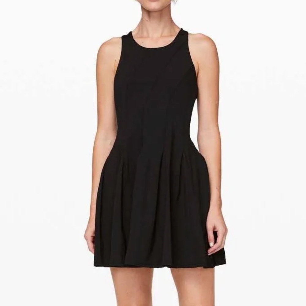 NWOT Lululemon Court Crush Dress size 6, black